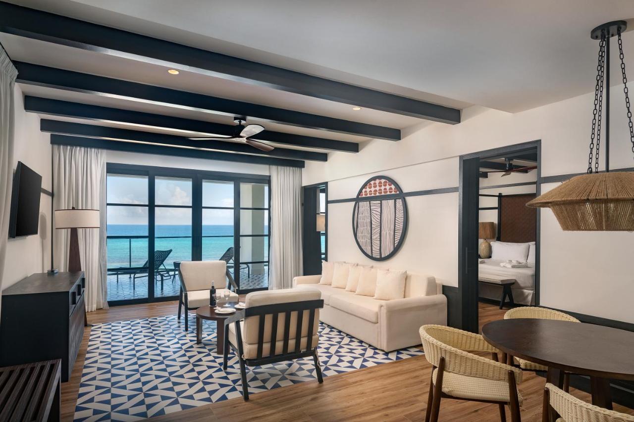 Ocean Eden Bay (Adults Only) Otel Spring Rises Dış mekan fotoğraf Suite at the Hilton Garden Inn, Cancun