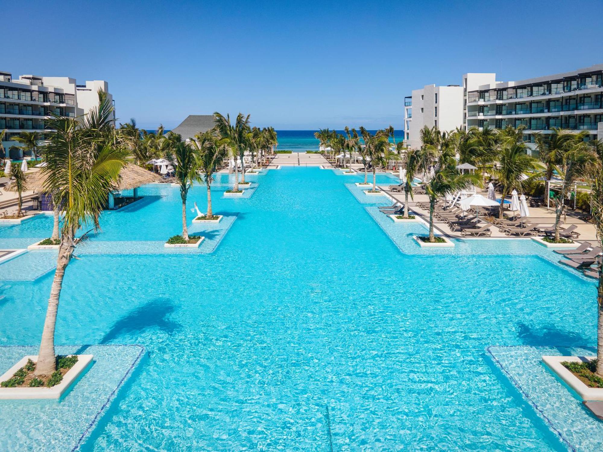 Ocean Eden Bay (Adults Only) Otel Spring Rises Dış mekan fotoğraf The Grand at Moon Palace