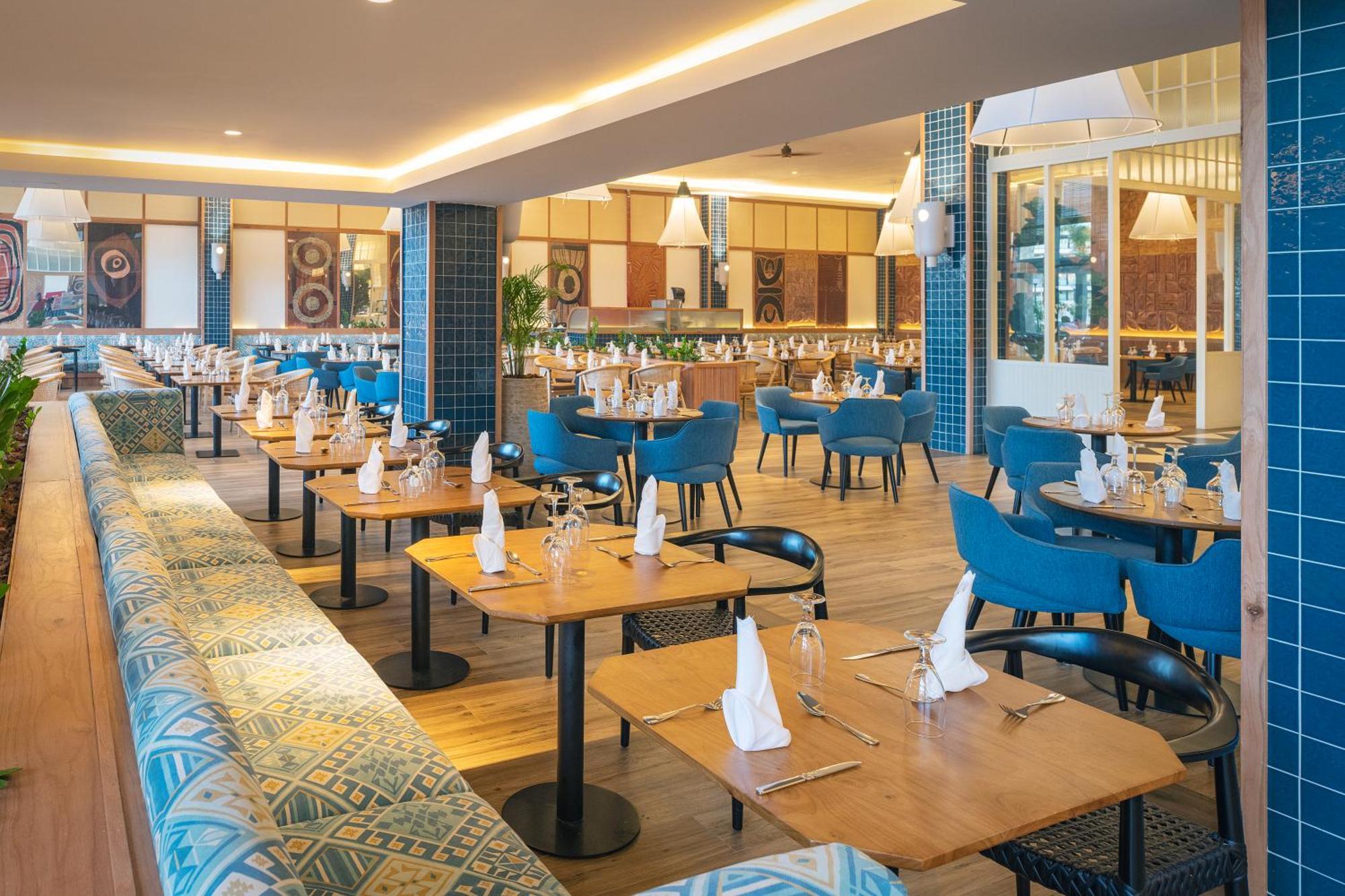 Ocean Eden Bay (Adults Only) Otel Spring Rises Dış mekan fotoğraf The restaurant