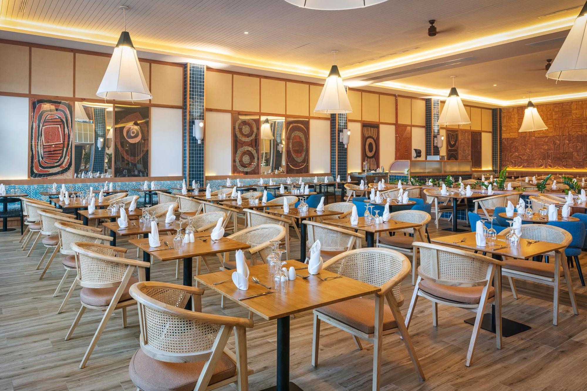 Ocean Eden Bay (Adults Only) Otel Spring Rises Dış mekan fotoğraf The interior of the restaurant