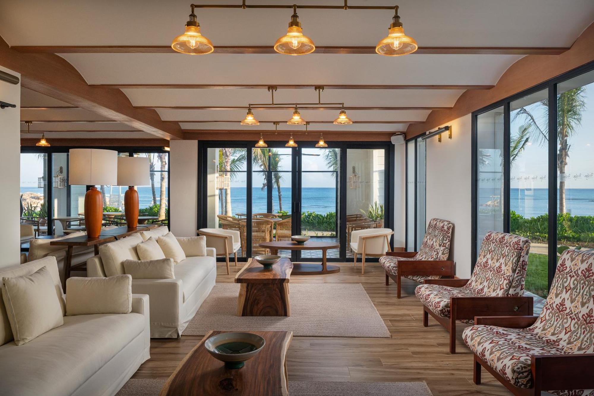 Ocean Eden Bay (Adults Only) Otel Spring Rises Dış mekan fotoğraf The Beach Club at The Westin Maldives